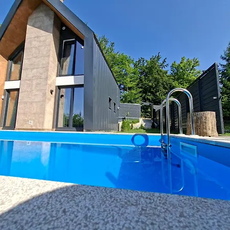 Orange With Private Pool