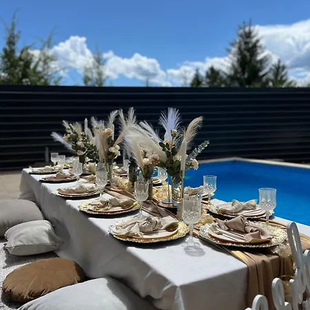 Orange With Private Pool